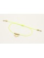 Pulsera hilo amarillo fluor con colgantes laminas 