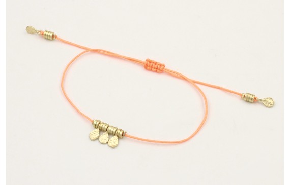 Pulsera hilo naranja fluor con colgantes laminas l