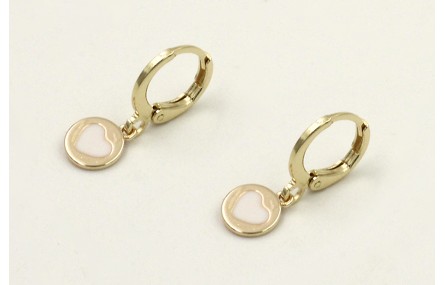 Pendientes cierre aro dorado con chapita corazón b