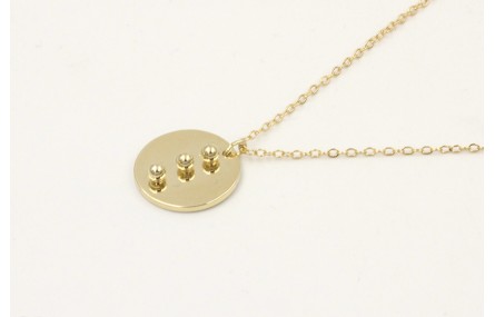 Solitario cadena eslabón pequeño dorado con colgan