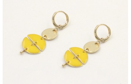 Pendientes cierre dorado con disco 2 agujeros dora