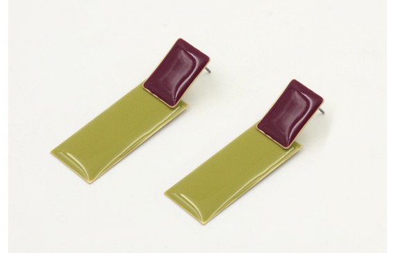 Pendientes perno rectangulo esmlatado morado y col