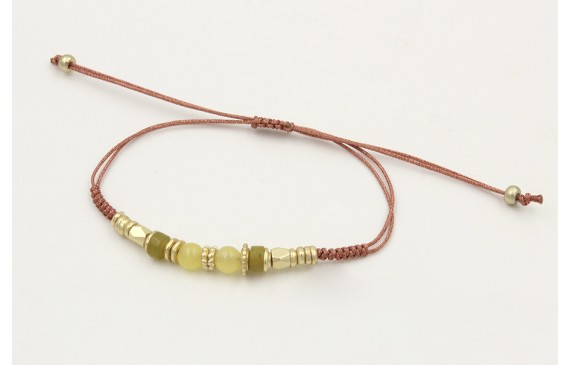 Pulsera hilo macramé oro rosa con rueda estreiada,