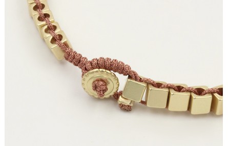 Pulsera hilo macramé oro rosa con cubos dorados ma