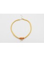 Collar seda amarillo con aritos de abalorio naranj