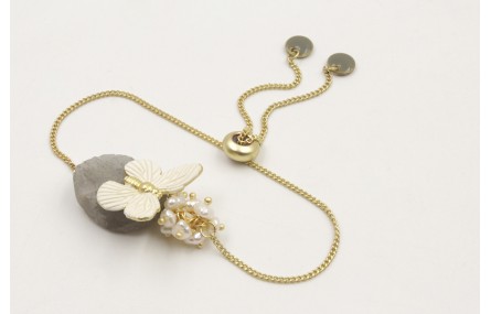 Pulsera eslabón plano dorado mate con flores y bur