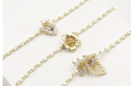 Pulsera cadena esmaltada blanca con hoja calada do