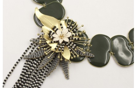 Collar rectangulos ovalados esmaltados verdes con 