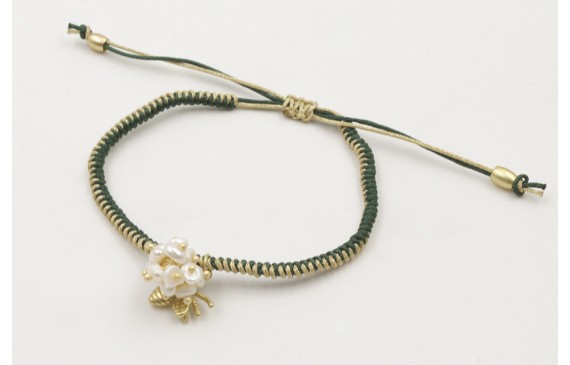 Pulsera hilo con nudo serpiente mitad verde mitad 