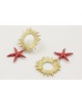 Pendientes perno rayos de sol dorado mate con colg