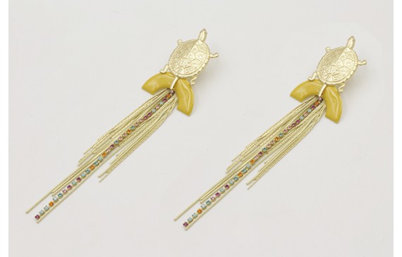 Pendientes perno tortuga dorada mete con semicircu