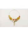 Collar rigido piedras amarillas y coral con flor e