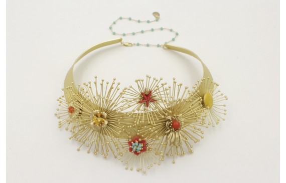 Collar lámina con soles destelleantes dorados mate