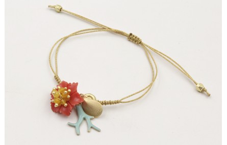 Pulsera hilo fino dorado con nudo serpiente, conch