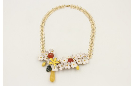 Collar cadena espiga dorado brillo, rama coral con