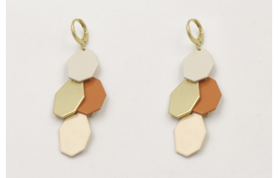 Pendiente cierre aro con hexágonos beige,dorado ma