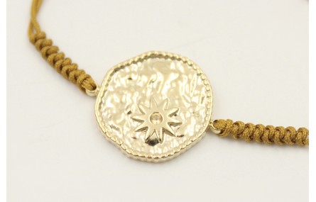 Pulsera hilo color marrón claro con nudo serpiente