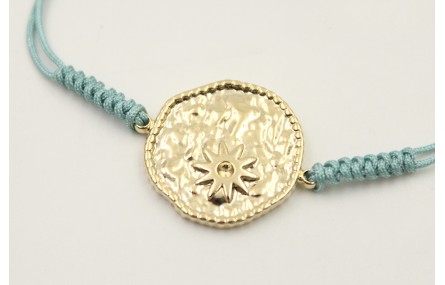 Pulsera hilo color menta con nudo serpiente y chap