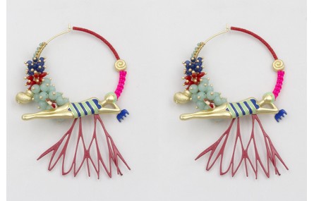 Pendientes aro dorado mate grande con miyuki rojo,