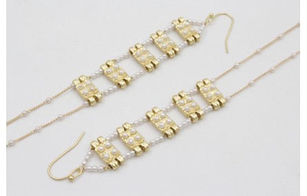 Pendientes gancho con entrepiezas perlas pegadas y