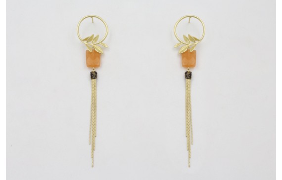 Pendientes perno aro con rama dorado mate, fleco c