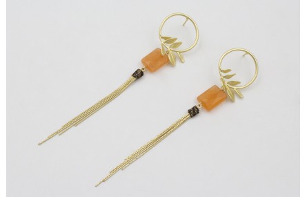 Pendientes perno aro con rama dorado mate, fleco c