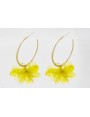 Pendientes aro labrado dorado mate con flor lentej