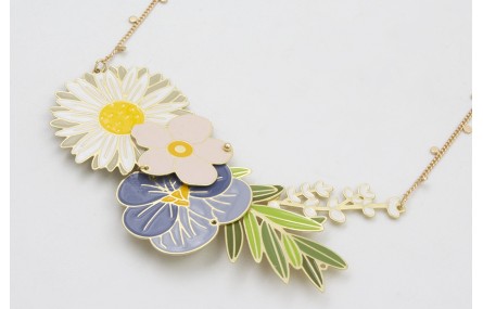 Collar cadena chapitas dorad mate con piezas esmal