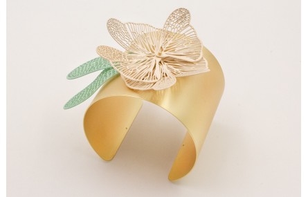 Brazalete rigido con alas mariposa esmalte marrón 