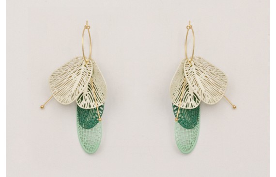 Pendientes aro mediano dorado mate con colgante al