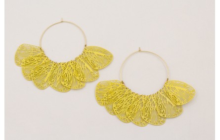 Pendientes aro grande dorado mate con alas redonde