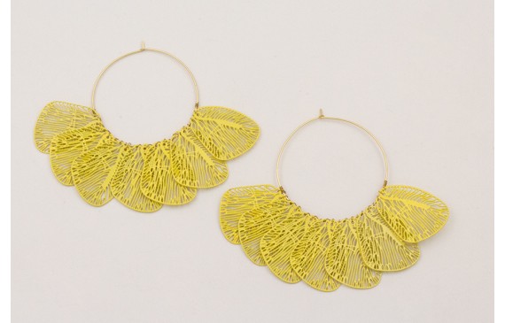 Pendientes aro grande dorado mate con alas redonde