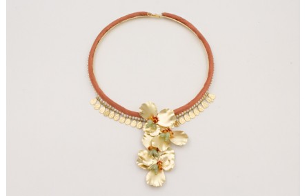 Collar lámina plana de seda rellena color cobrizo 