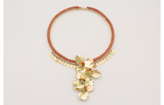 Collar lámina plana de seda rellena color cobrizo 