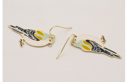 Pendientes gancho sencillo dorado mate con pájaro 