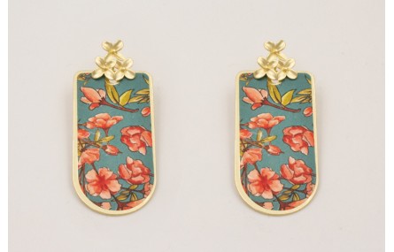 Pendientes perno trio de flores dorado mate con pi