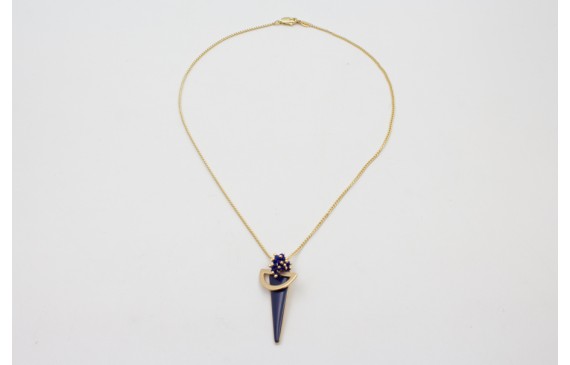 Collar cadena eslabón plano dorado mate con burruñ