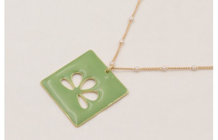 Solitario cadena eslabón plano dorado mate con per