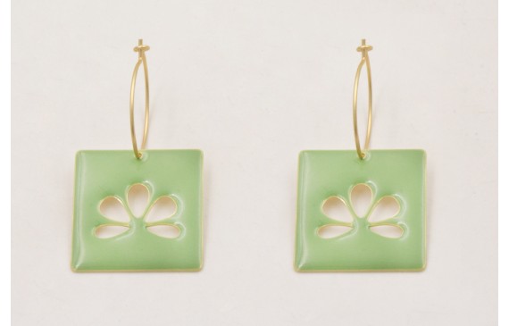 Pendientes aros medianos dorados mate con colgante