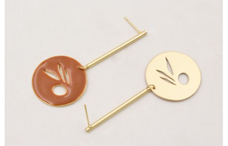 Pendientes perno pivote dorado mate con colgante d