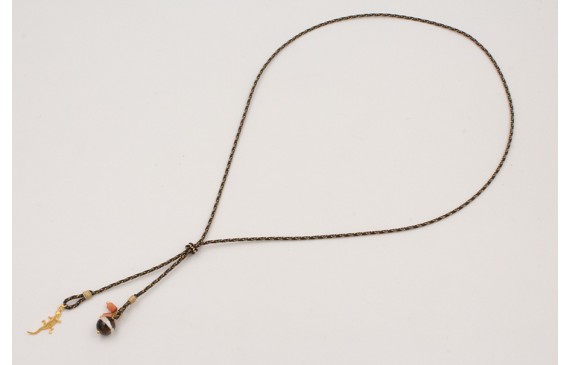 Collar driza negra,dorada,gris con nudo falso macr