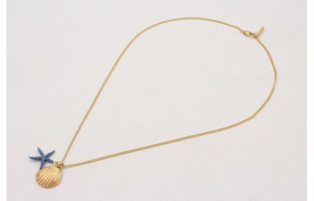 Collar cadena con concha dorada y estrella de mar 