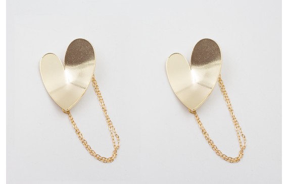 Pendientes corazón curvado dorado con cadena eslab