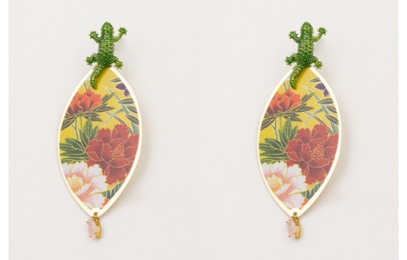 Pendientes perno lagarto esmaltado verde con ovalo