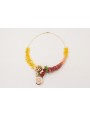 Collar hilo dorado con ramas de abalorio amarillo,