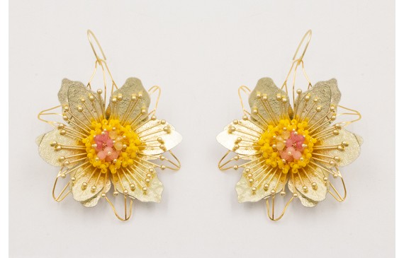 Pendiente gancho con flor grande pétalos y lenteju