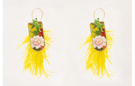 Pendientes perno herradura dorado mate con flecos 