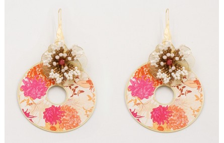 Pendientes hoja alargada calada dorada mate con co