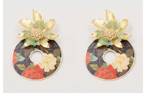 Pendientes perno semi ovalado dentado con colgante