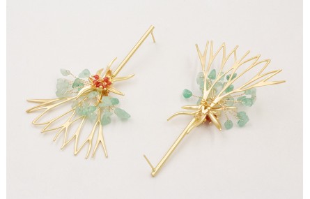 Pendientes pivote dorado mate con rama coral dorad